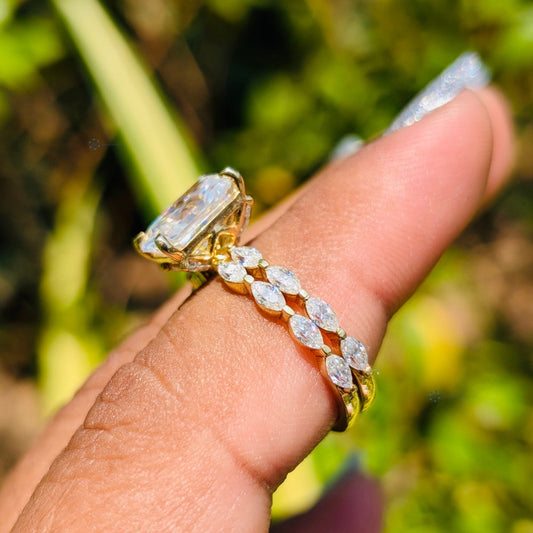 Lab Grown Diamond Radiant Cut Wedding Ring Set With Matching Band