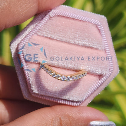 Chevron Style Round Cut Yellow Gold Band