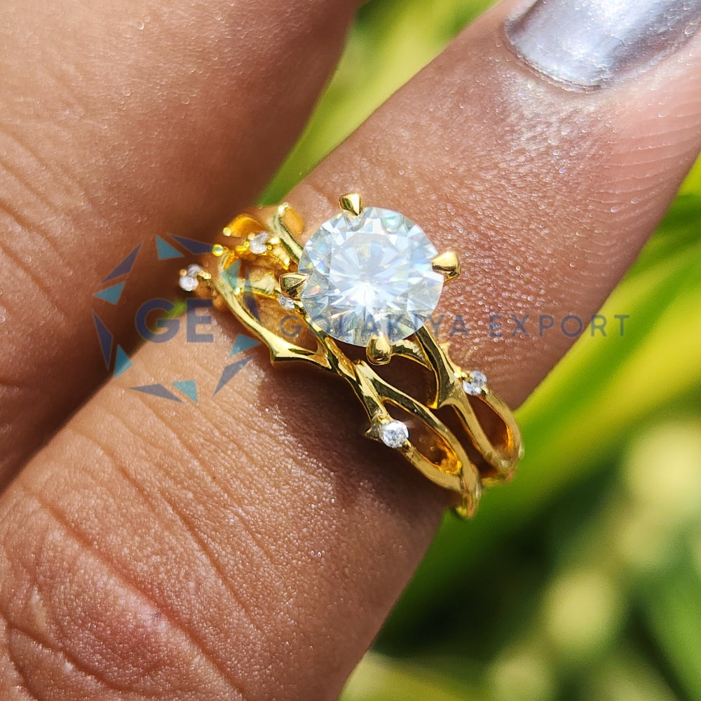 Round Cut Vintage Art Deco Lab Grown Diamond Ring