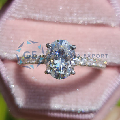 EF Color VVS2/VS1 Clarity Lab Grown Oval Cut Diamond Ring