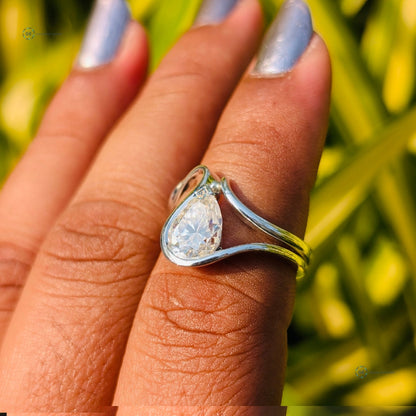 Unique Style Pear Cut Solitaire Wedding Ring Set Lab Grown Diamond Ring Set