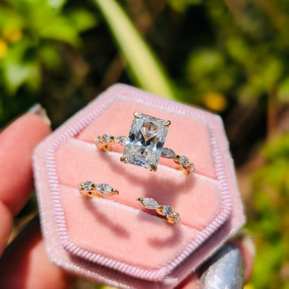 Lab Grown Diamond Radiant Cut Wedding Ring Set With Matching Band