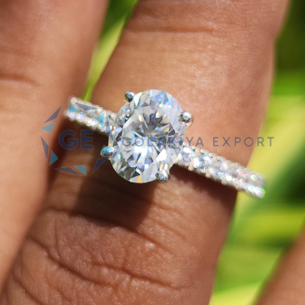 EF Color VVS2/VS1 Clarity Lab Grown Oval Cut Diamond Ring